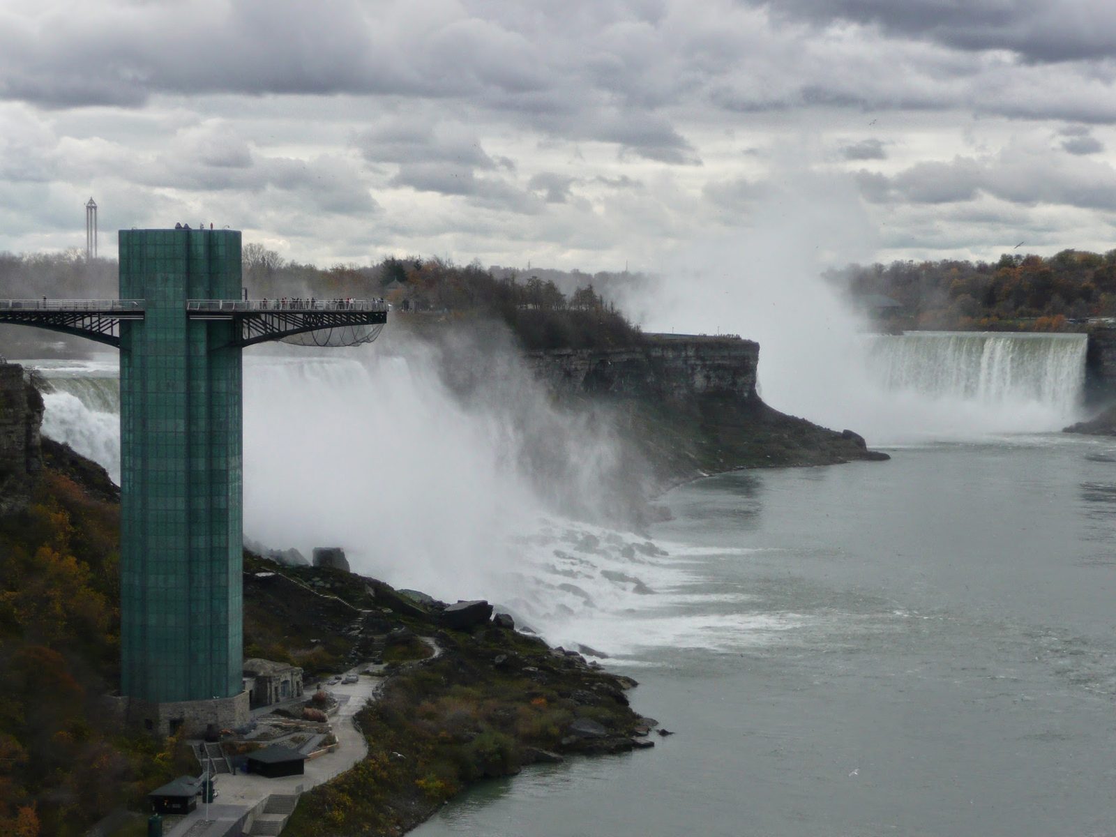 Niagara Falls / Toronto — family travel photo 13